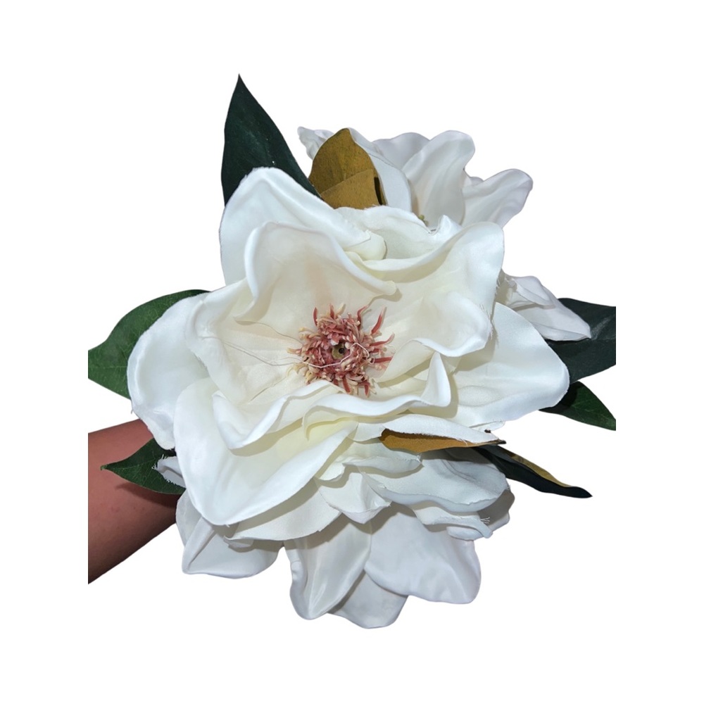 Magnolias faux flowers